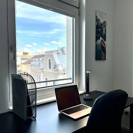 Penthouse Im Zentrum Von Апартаменты Брегенц